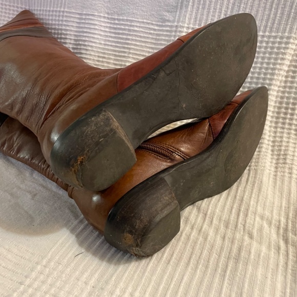 Fun boots by Everybody - Picture 3 of 4